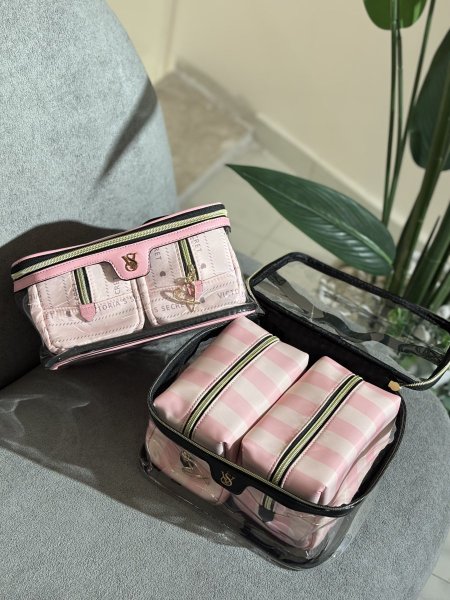 Makeup bag