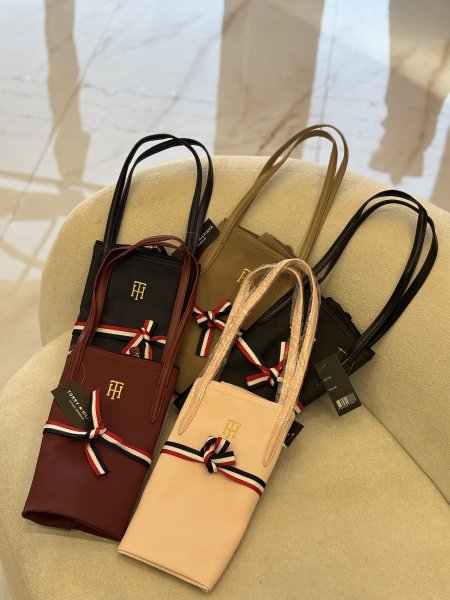 Tommy hilfiger bag