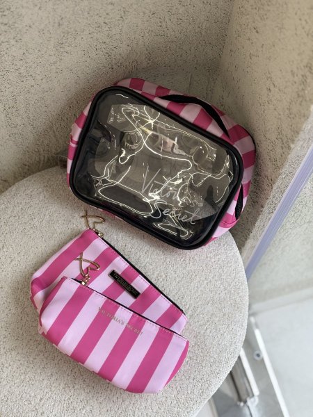 Makeup bag