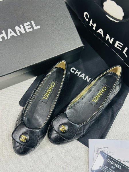 Chanel ballerina