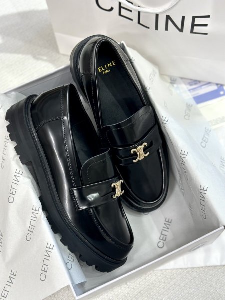 CELINE Loafer