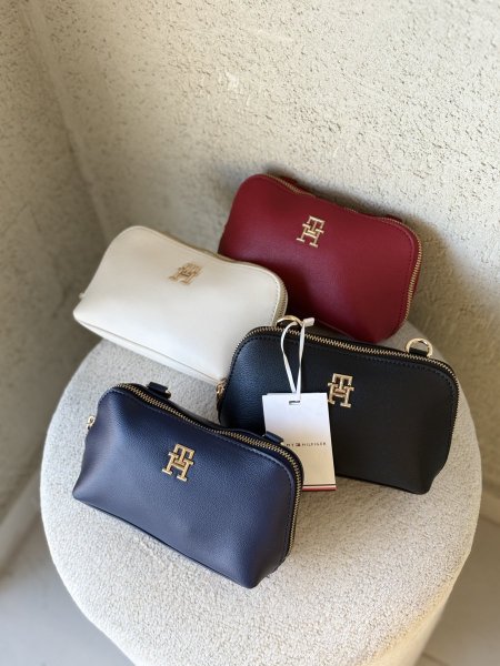 Tommy hilfiger bag
